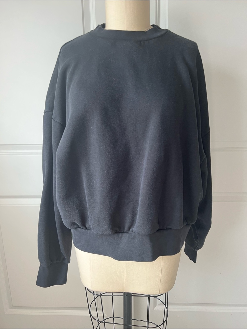Essentials Fear of God Black Crewneck Pullover Sweater